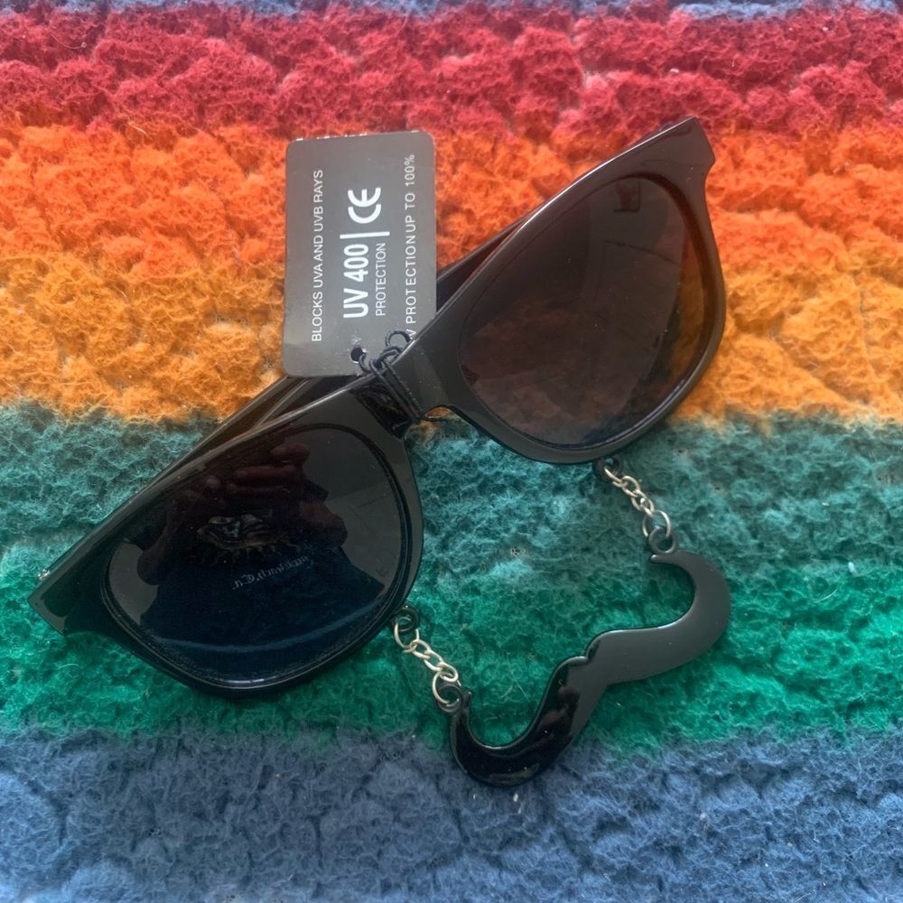 NWT SunStaches Sunglasses